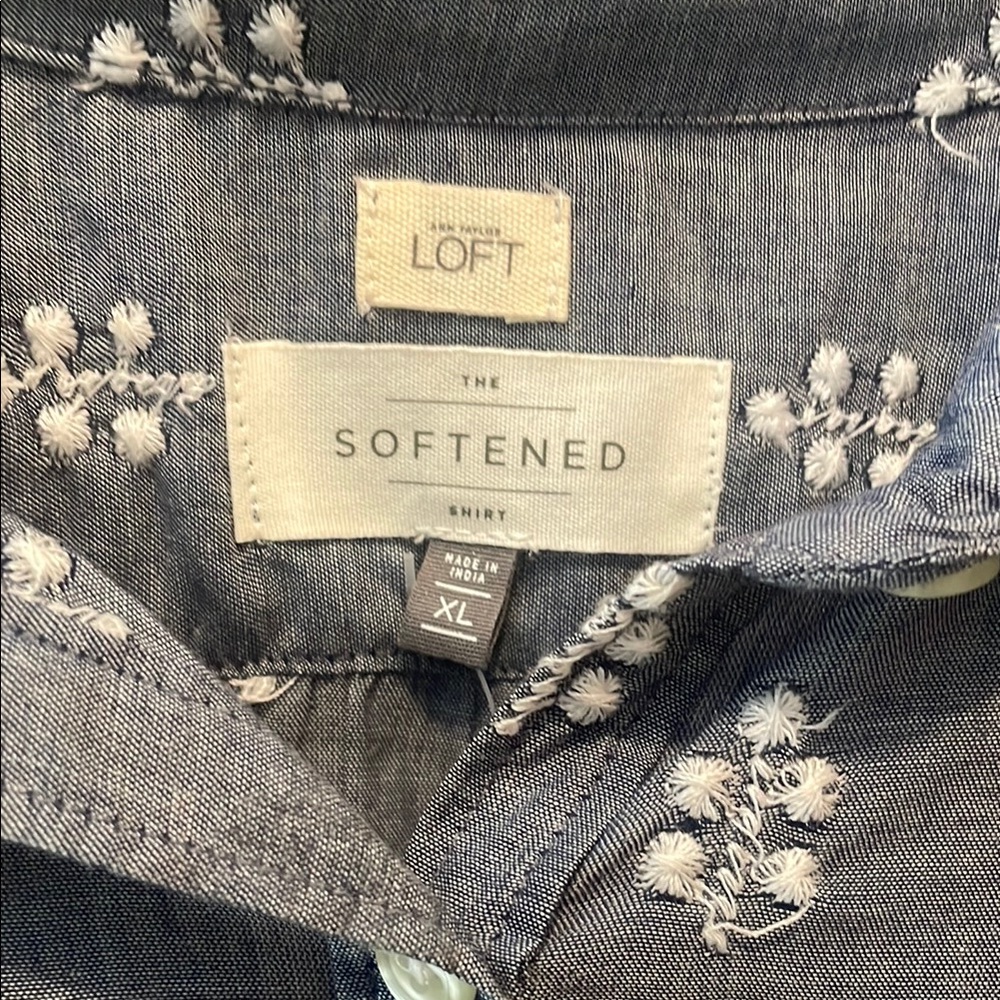 NWT LOFT “the softened” Blue Floral Embroidered Shirt - Picture 2 of 11